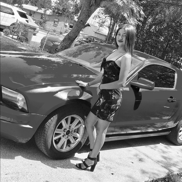 Meet your Posher, Denise - Picture 1 of 1